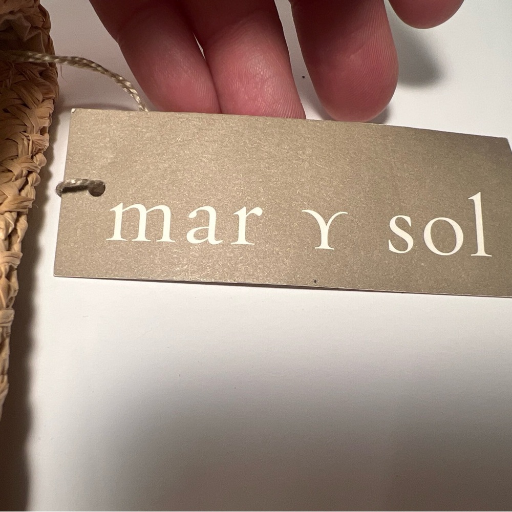 Mar Y Sol Woven Clutch with Blue and Tan Pattern - Picture 10 of 16